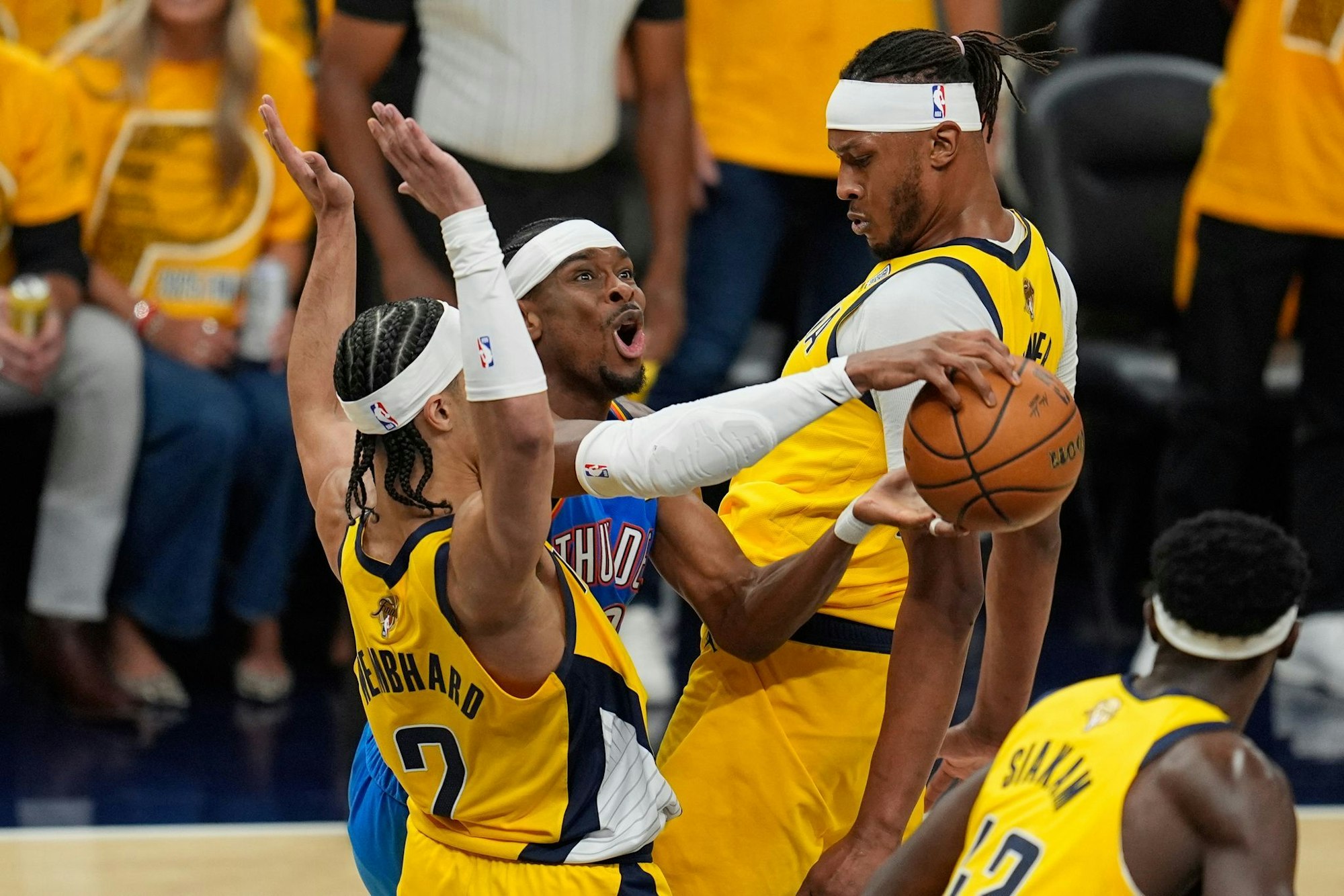 Shai Gilgeous-Alexander sah sich oft in scheinbar ausweglosen Situationen gegen die Pacers-Verteidiger.