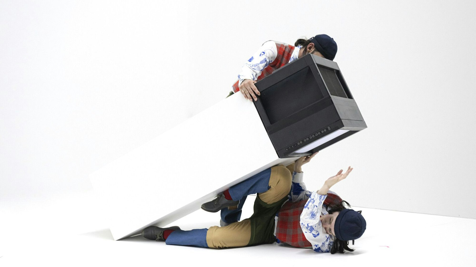 Szene aus dem Stück von Choreograf Marcos Morau und seinem Ensemble „La Veronal“ im Depot 1.