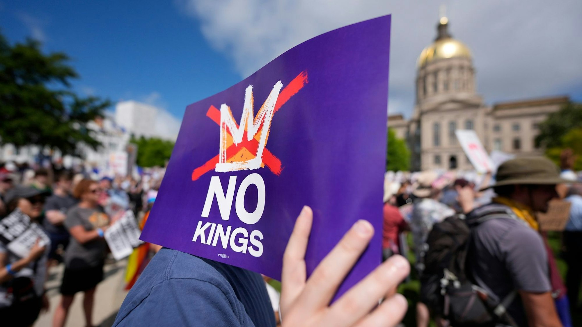 «No Kings» (Keine Könige) war das übergreifende Motto der Proteste.
