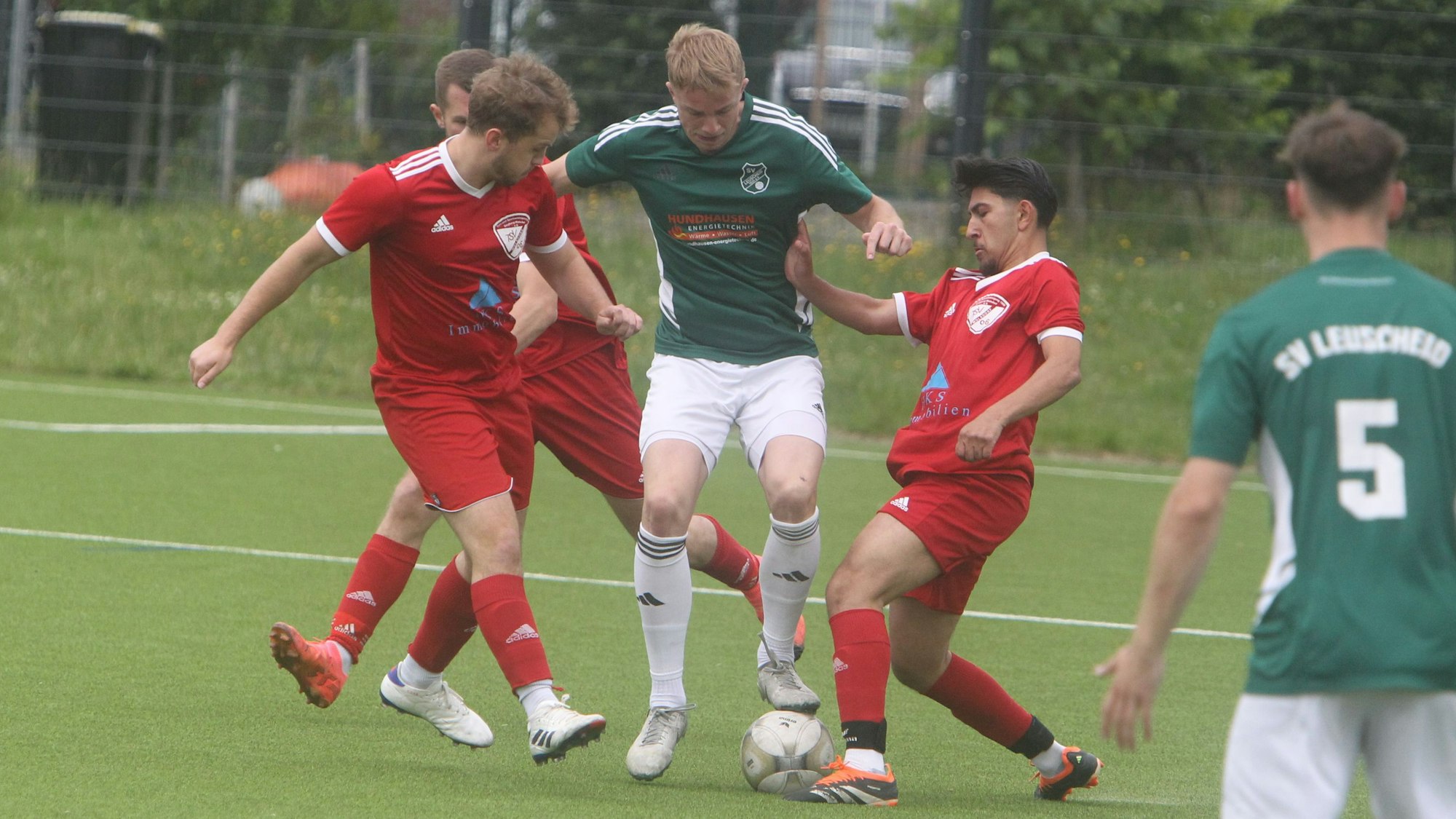 Oliver Ehrenstein (Mitte)