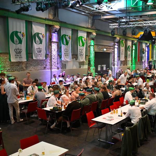 Die Gummersbacher Schützen in der Halle 32.