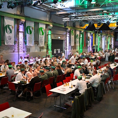 Die Gummersbacher Schützen in der Halle 32.