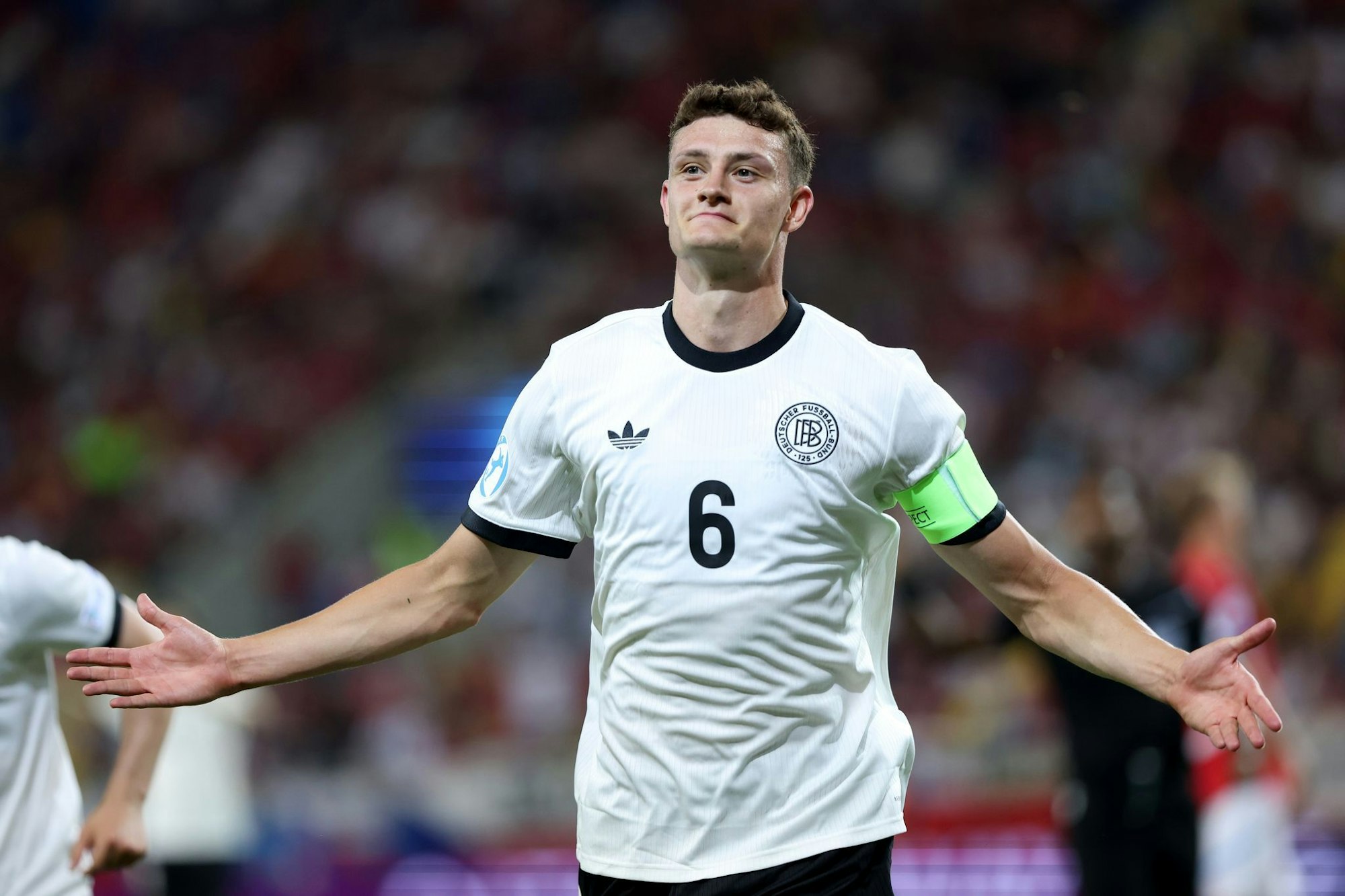 Mit breiter Brust ins Viertelfinale: Die DFB-Auswahl mit Kapitän Eric Martel.