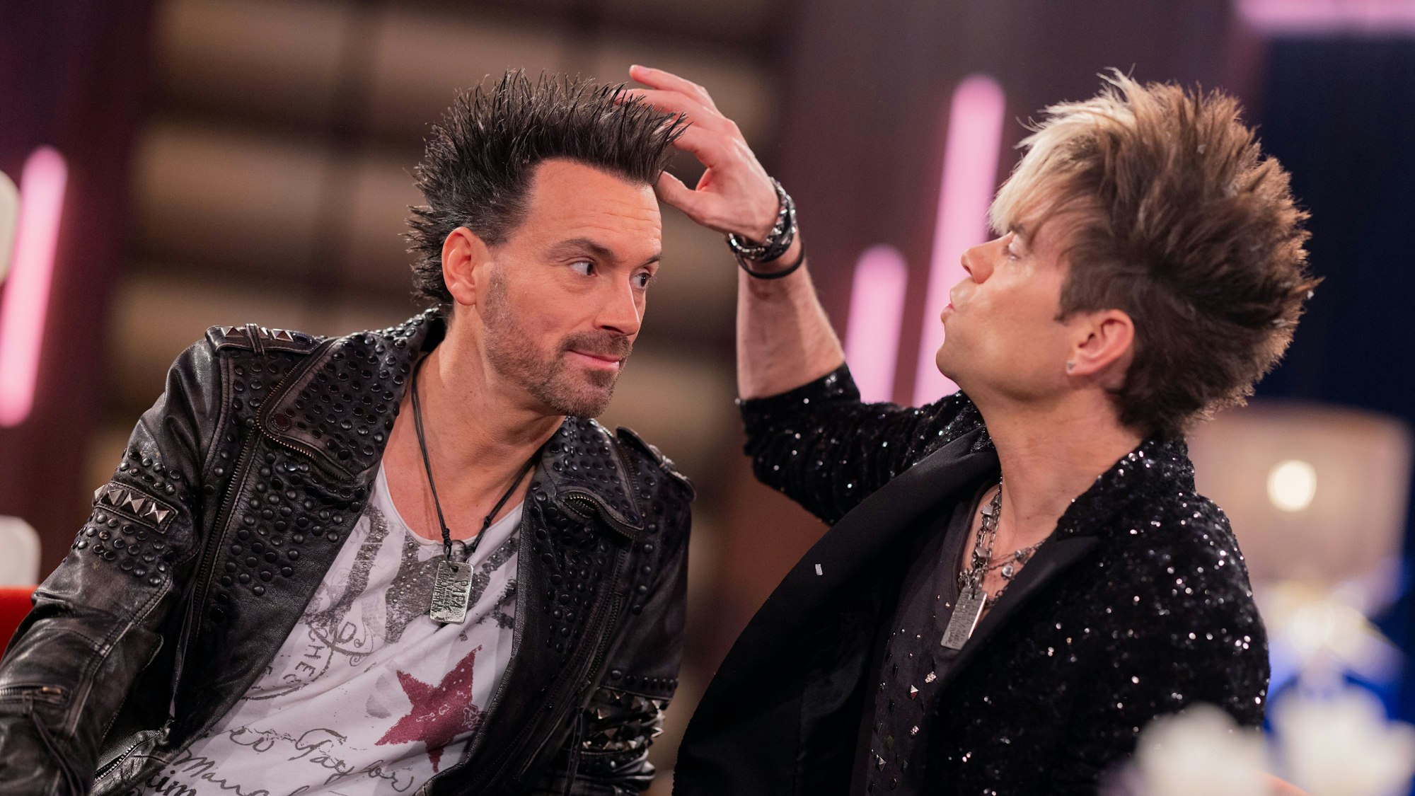 Köln: Die „Ehrlich Brothers“ Andreas Ehrlich (l) und Chris Ehrlich, Zauberkünstler