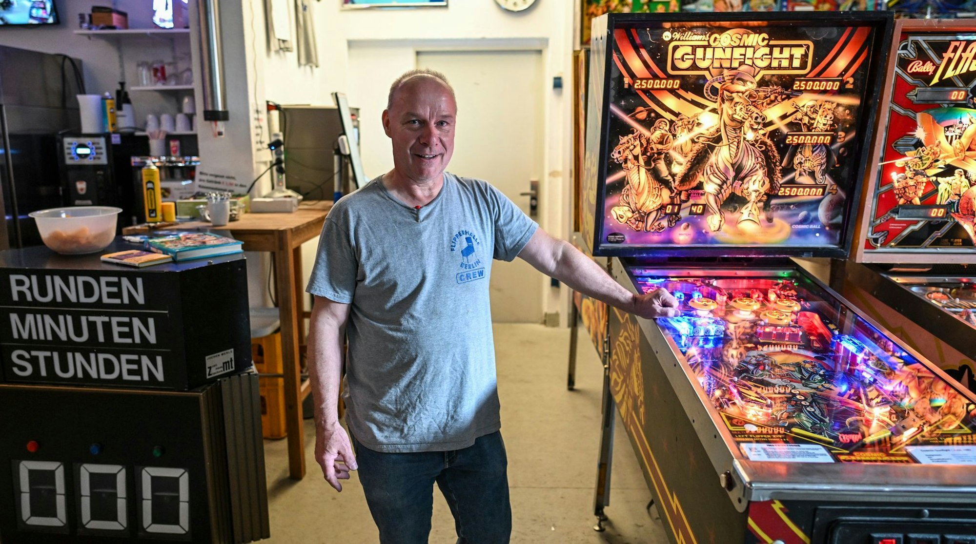 «Angefangen zu flippern habe ich mit 15, aufgehört mit 16 – die Arbeit war wichtiger», erzählt der 59-jährige Elektromeister. Doch die Faszination ließ ihn nie los.