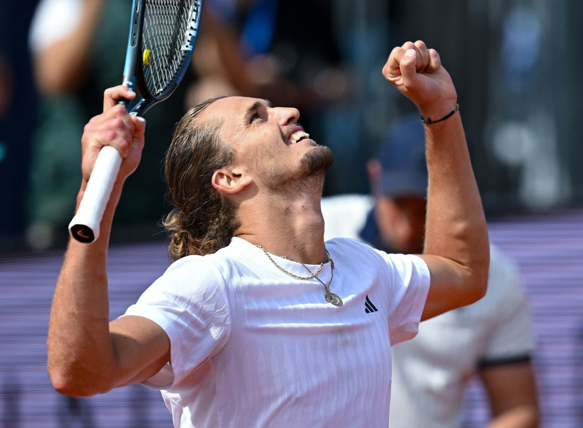 Alexander Zverev hat bewiesen, dass er trotz Diabetes ein Weltklasse-Tennisspieler werden kann - hier jubelt er nach seinem Sieg in München.