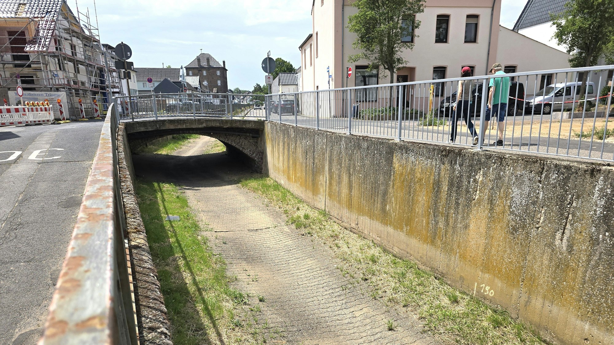 Das ausgetrocknete Bett des Orbach.