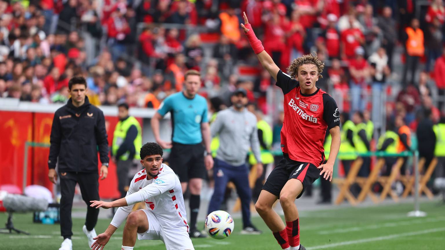 Ferdinand Pohl Leverkusen gegen Fayssal Harchaoui Koeln Bayer 04 Leverkiusen vs 1. FC Koeln, Fussball, U19 DFB-Nachwuchsliga, 18.5.2025 DFB regulations prohibit any use of photographs as image sequences and/or quasi-video. Bayer 04 Leverkiusen vs 1. FC Koeln, Fussball, U19 DFB-Nachwuchsliga, 18.5.2025 Leverkusen *** Ferdinand Pohl Leverkusen vs Fayssal Harchaoui Koeln Bayer 04 Leverkiusen vs 1 FC Koeln, Fussball, U19 DFB Nachwuchsliga, 18 5 2025 DFB regulations prohibit any use of photographs as image sequences and or quasi video Bayer 04 Leverkiusen vs 1 FC Koeln, Fussball, U19 DFB Nachwuchsliga, 18 5 2025 Leverkusen Copyright: xEibner-Pressefotox EP_FWR