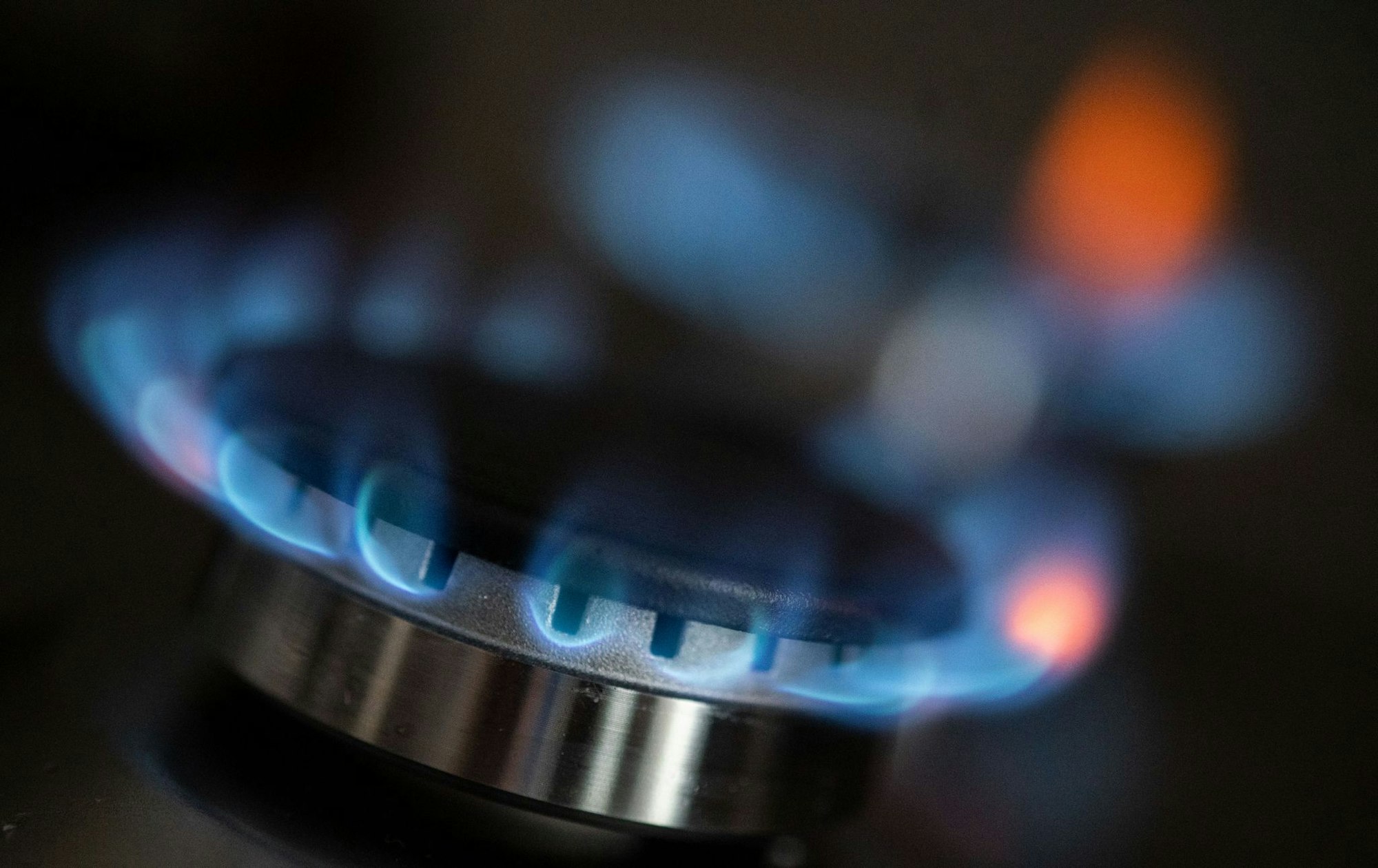 Die EU-Kommission will die Einfuhr von russischem Gas in die Europäische Union bis Ende 2027 vollständig verbieten.