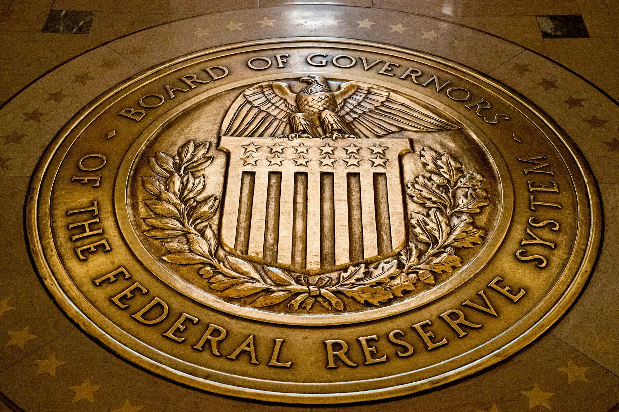 Die US-Notenbank zeigt dem US-Präsidenten weiter die kalte Schulter und belässt den Leitzins auf einem relativ hohen Niveau.