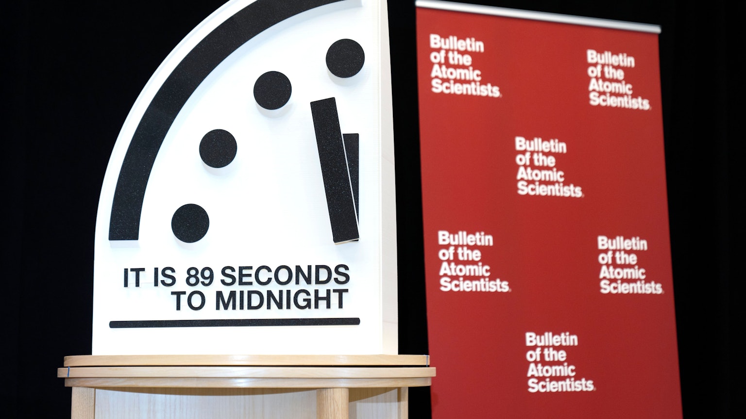Washington: Die Weltuntergangsuhr des Bulletin of the Atomic Scientists, eingestellt auf 89 Sekunden vor Mitternacht