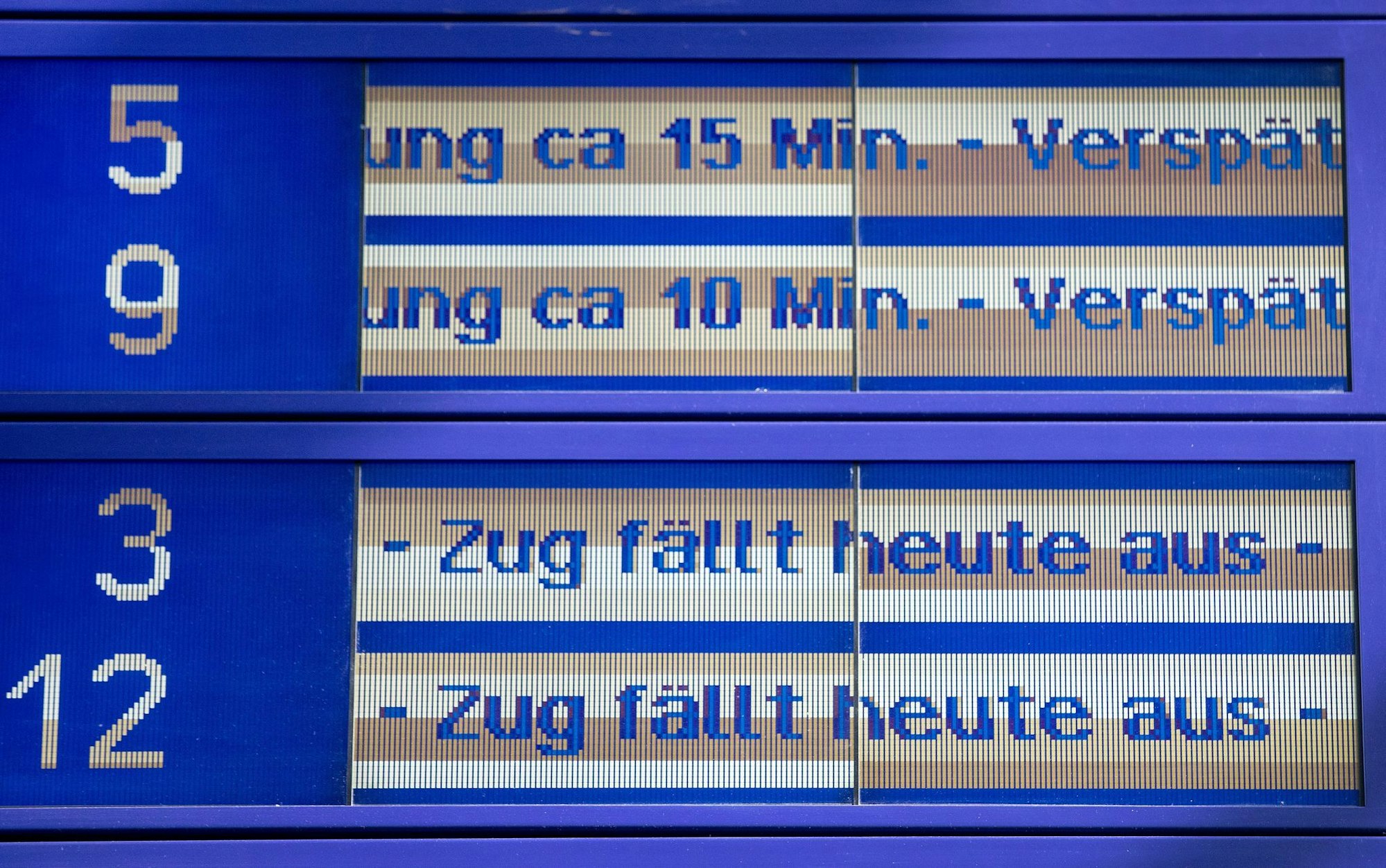 Jeder vierte Regionalzug in NRW war im vergangenen Jahr verspätet, jeder fünfte Zug fiel ganz aus. (Archivbild)