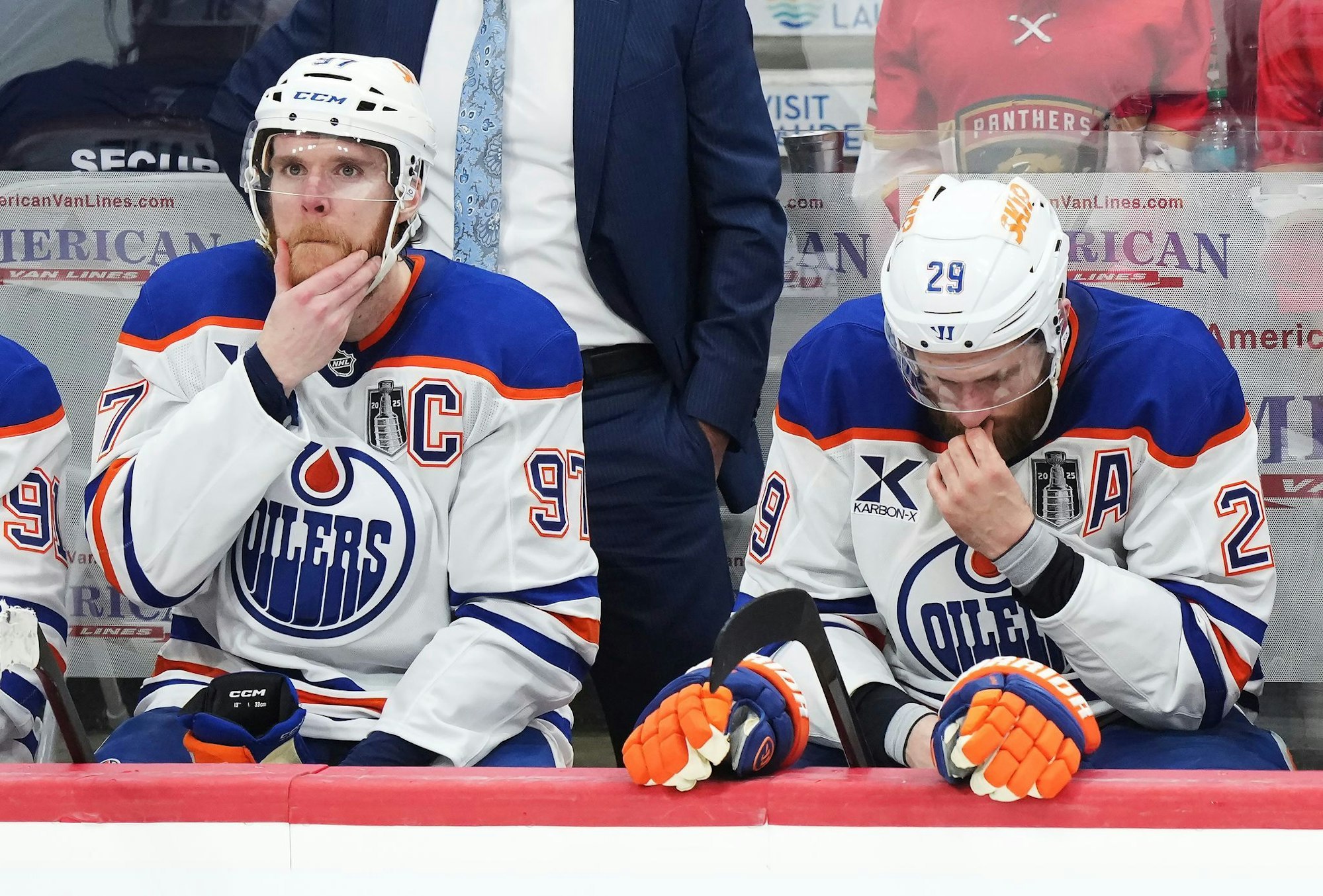 Für McDavid (l) und Draisaitl gab es in Florida wieder eine riesengroße Enttäuschung.