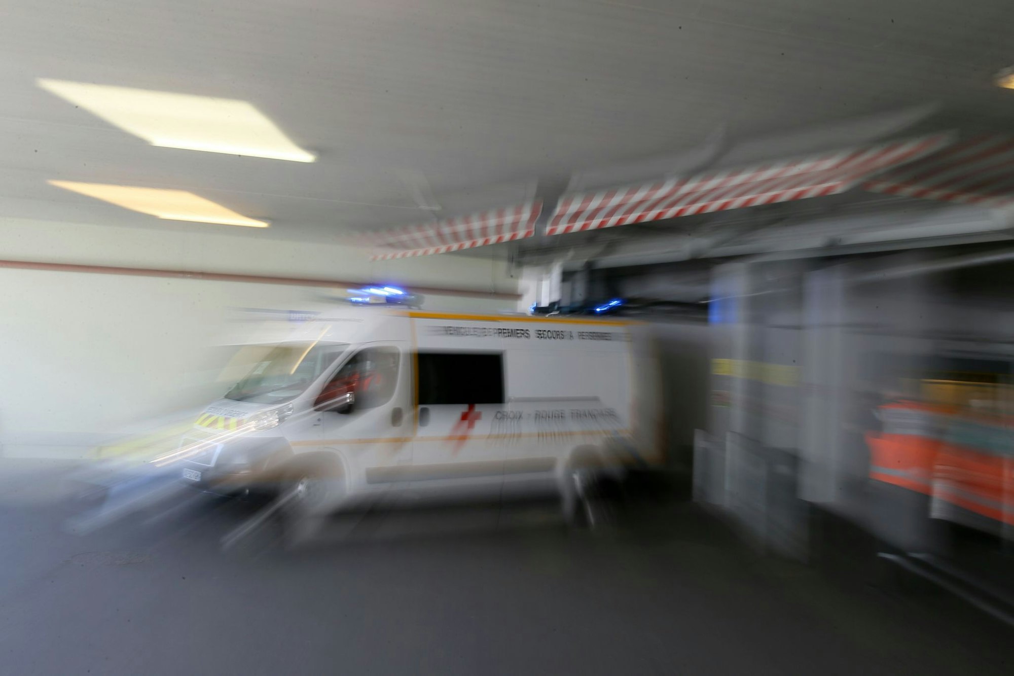 Die Behörden in Nordfrankreich suchen fieberhaft nach der Ursache für die schwere Erkrankung von sieben Kindern (Symbolbild).