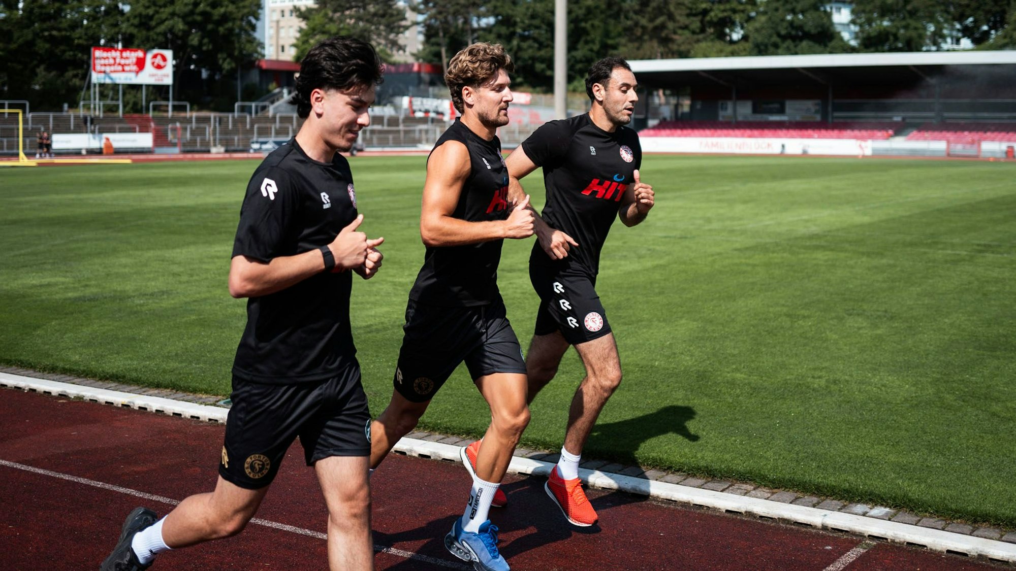 Fortuna Kölns Profis während der Leistungsdiagnostik im Südstadion