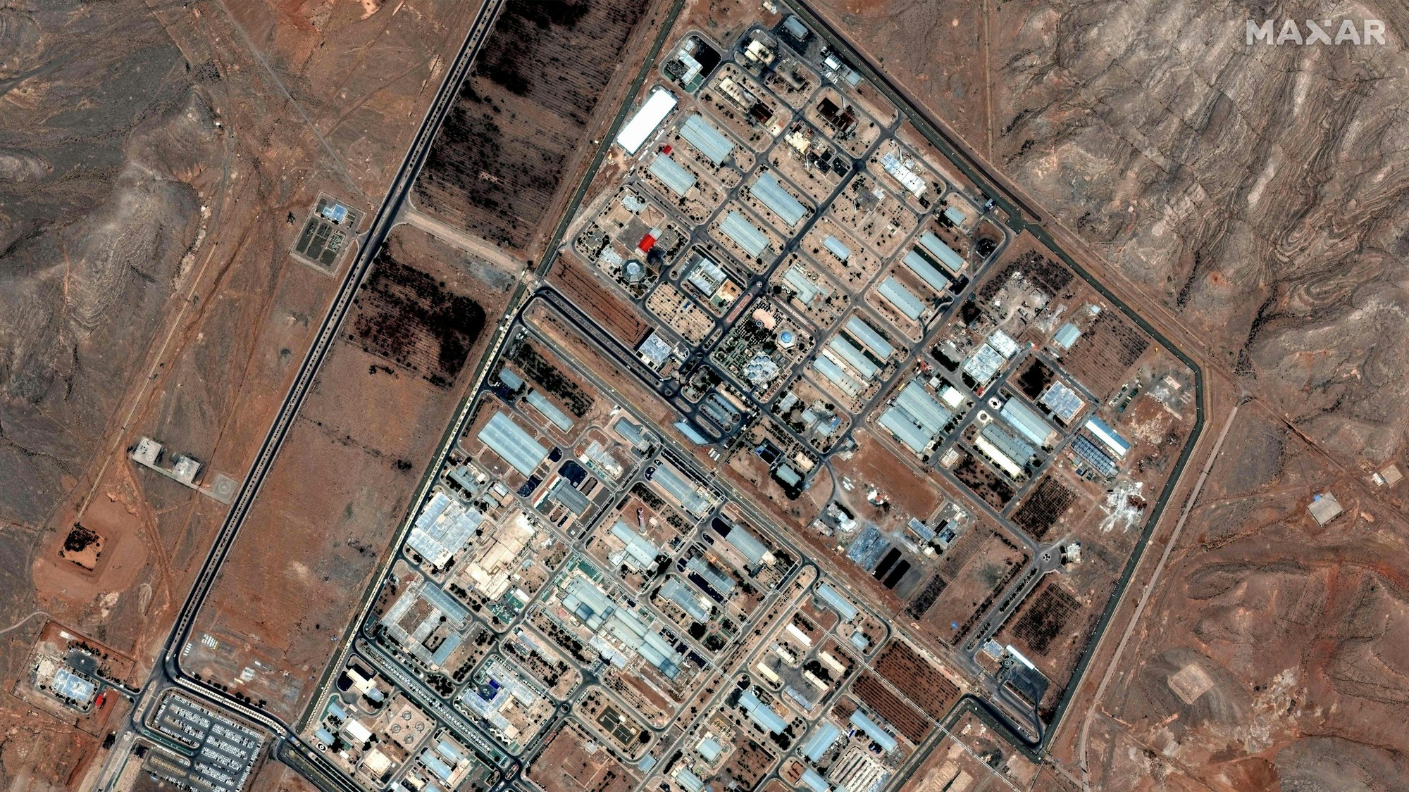 Die Satellitenaufnahme zeigt die iranische Atomanlage Isfahan von oben. Foto: Satellite image (c) 2025 Maxar Technologies / AFP