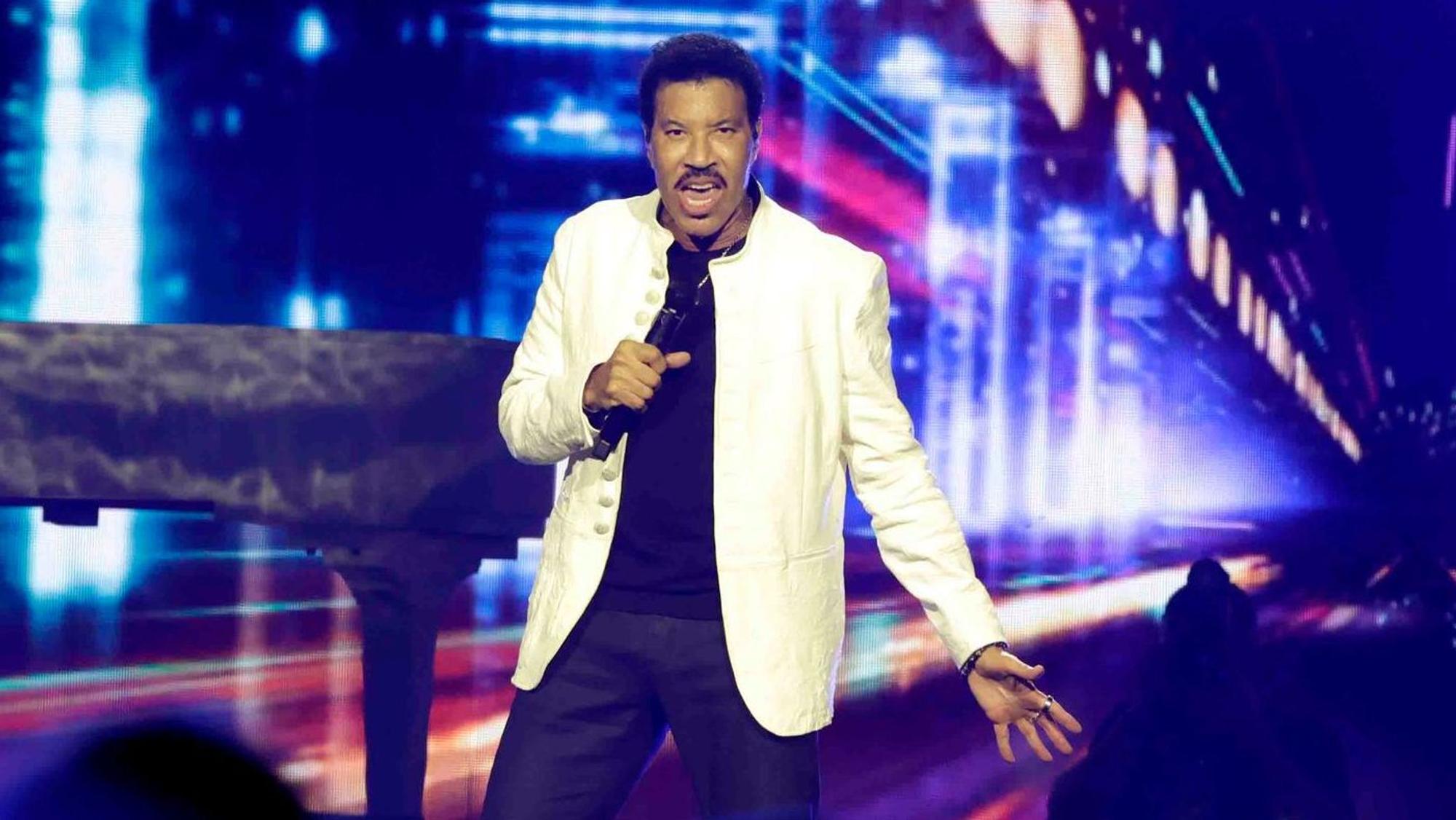 Lionel Brockman Richie (* 20. Juni 1949 in Tuskegee, Alabama, Amerikanischer R&B-Sänger)
"Say Hello To The Hits"-Tour
am 22. Juni 2025
in der Lanxess Arena, Deutz-Kalker Straße 1, 50679 Köln