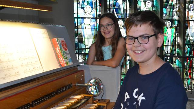 Paul Stasch und seine Schwester Greta sind musikalische Spendensammler.