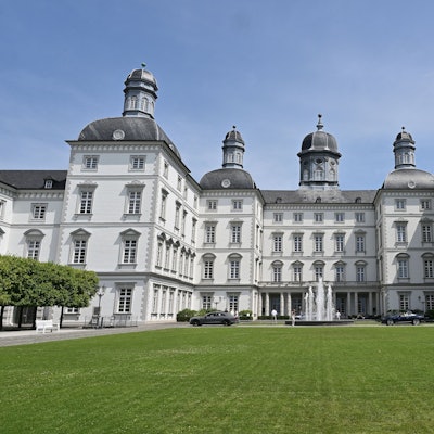 Das Foto zeigt das Grandhotel Schloss Bensberg in Bergisch Gladbach