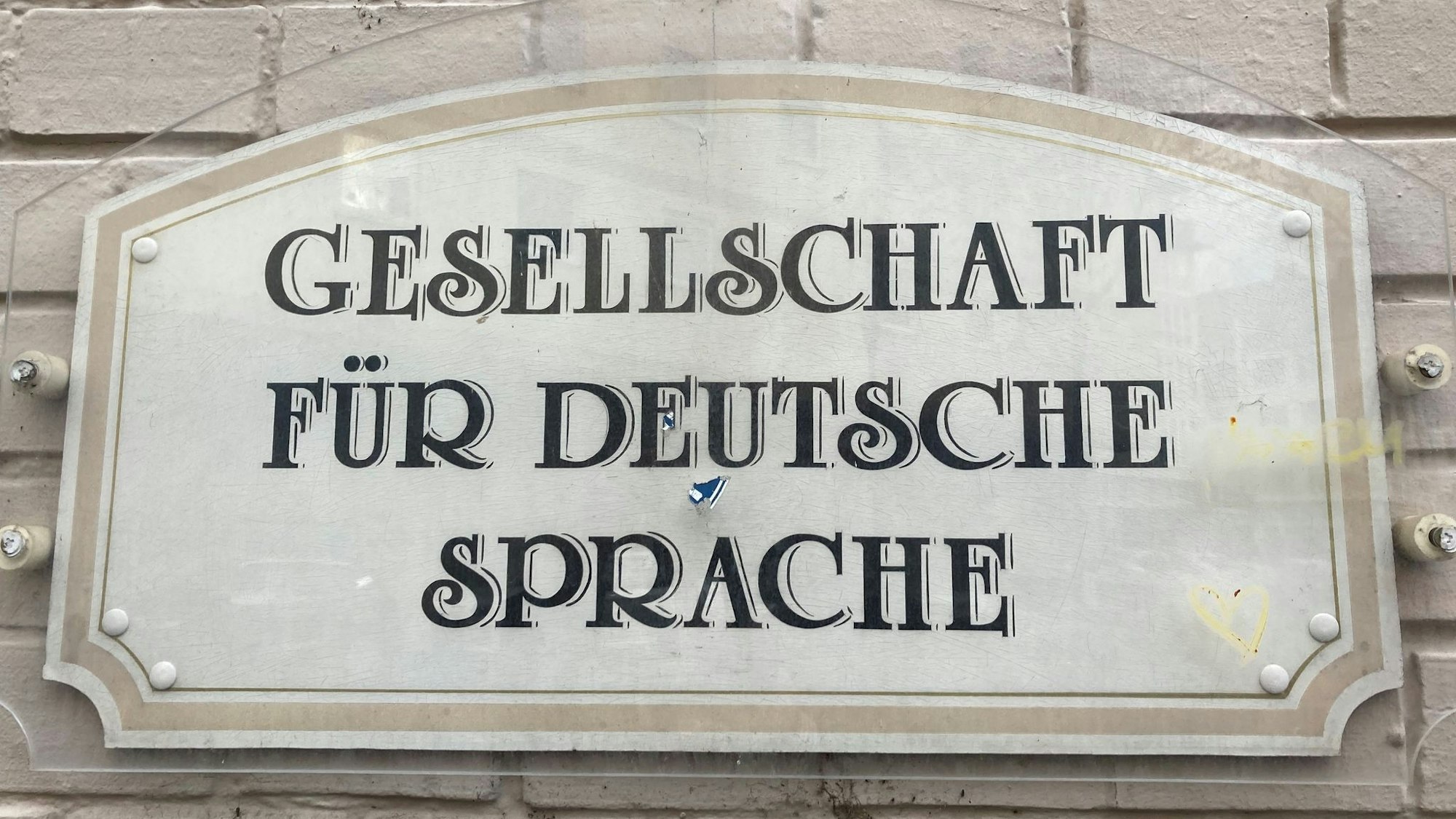 Die Sprachwissenschaftler der Gesellschaft für deutsche Sprache beraten Standesämter, ob ein Vorname eingetragen werden kann oder nicht. (Archivbild)