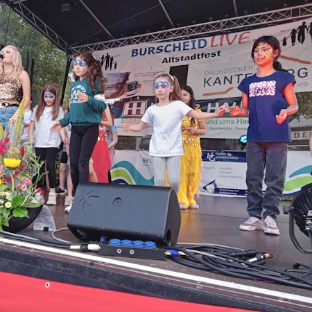 Laura van den Elzen auf der Bühne