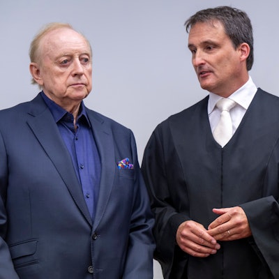 Gegen Schuhbeck wird unter anderem wegen des Vorwurfs des Subventionsbetrugs verhandelt.