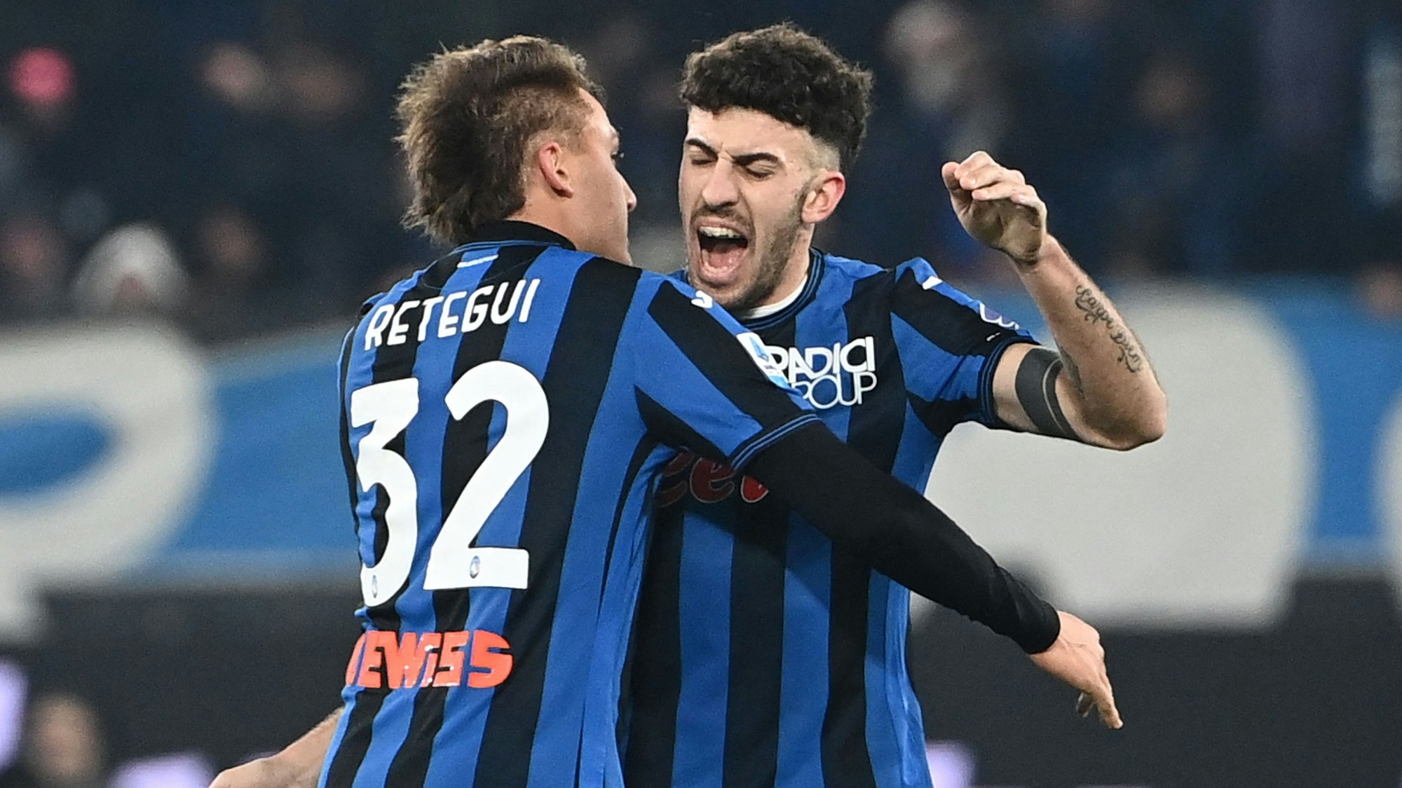 Atalanta-Stars in Köln: Stürmer Mateo Retegui (r.) und Verteidiger Matteo Ruggeri.