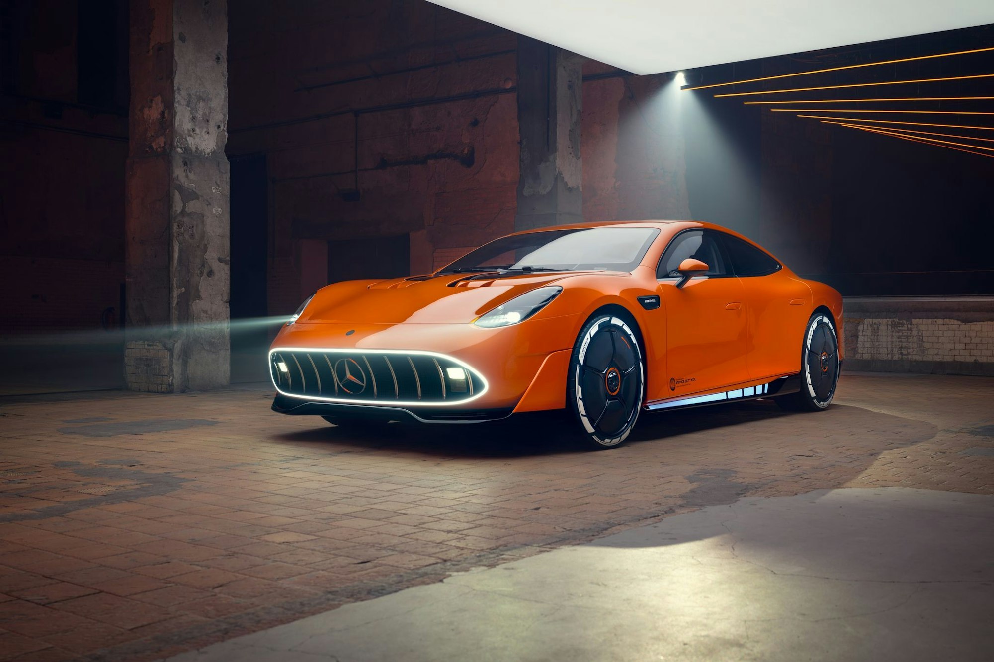 Greller Auftritt in Orange: Mercedes-Ableger AMG präsentiert die über 360 km/h schnelle Elektrostudie GT XX.
