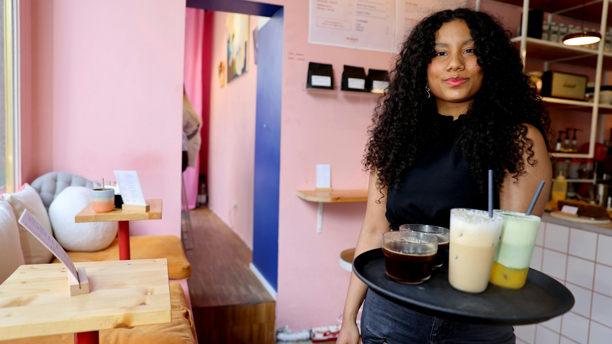 Die Pastellfarben im „Noorhaus Coffee“ passen zum Charme des denkmalgeschützten Gebäudes.