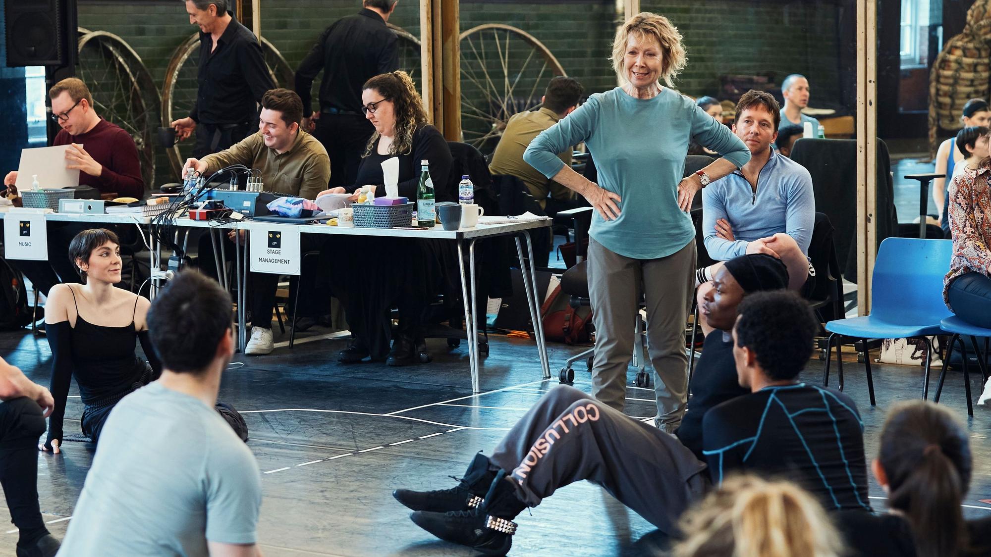 „Cats“-Proben mit Choreographin Chrissie Cartwright.