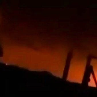 Ein Video, das in den sozialen Netzwerken kurisiert, soll den Angriff auf der Krim zeigen.