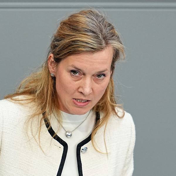 Kritik der stellvertretenden SPD-Fraktionsvorsitzende Siemtje Möller an Jens Spahns Forderung nach deutschem Einfluss im europäischen Atomwaffen-Schutzschirm. (Archivbild)