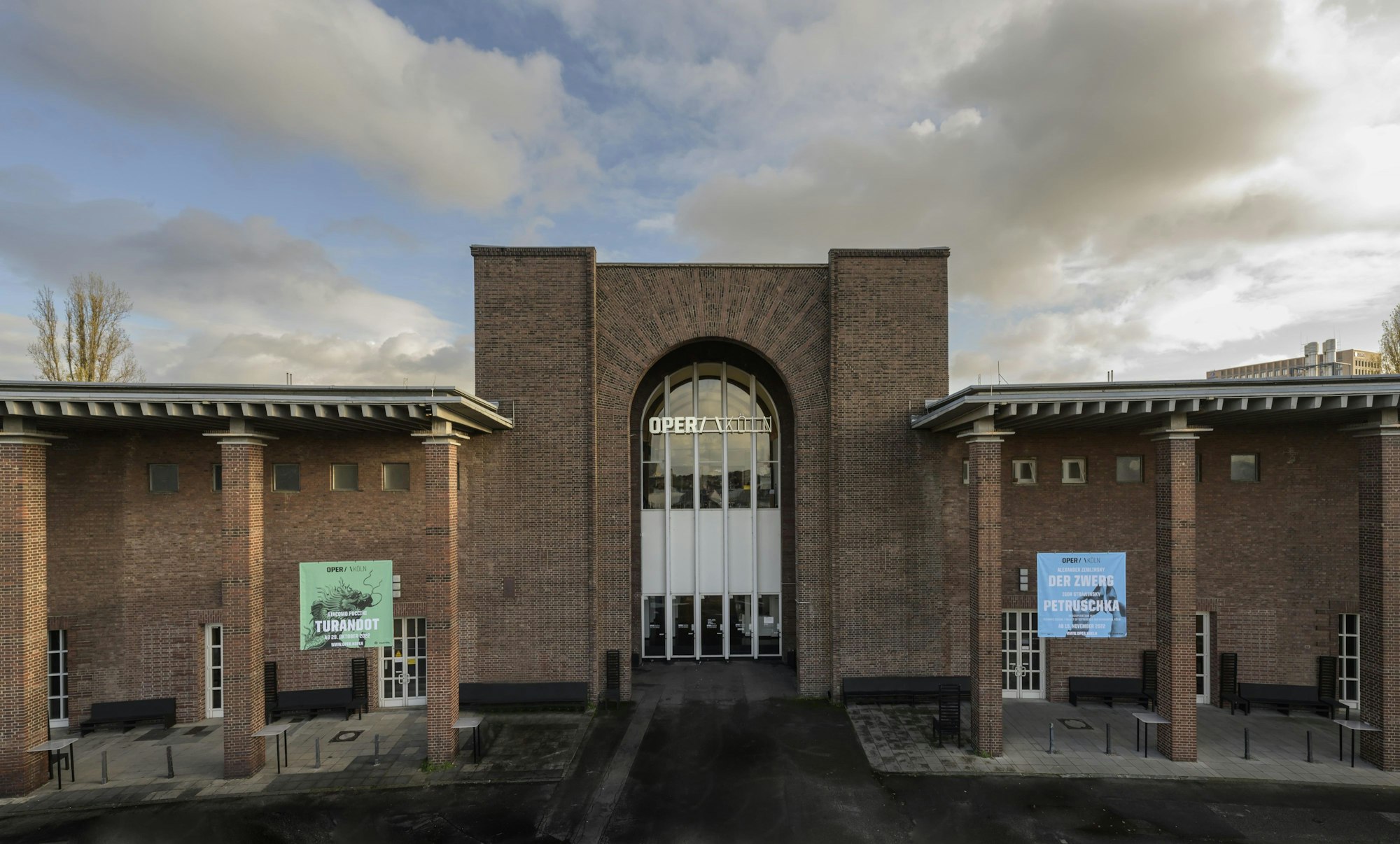 01042025
Staatenhaus