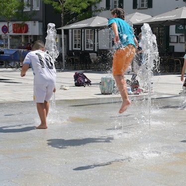 Das Foto zeigt den neuen Brunnen in Bensberg