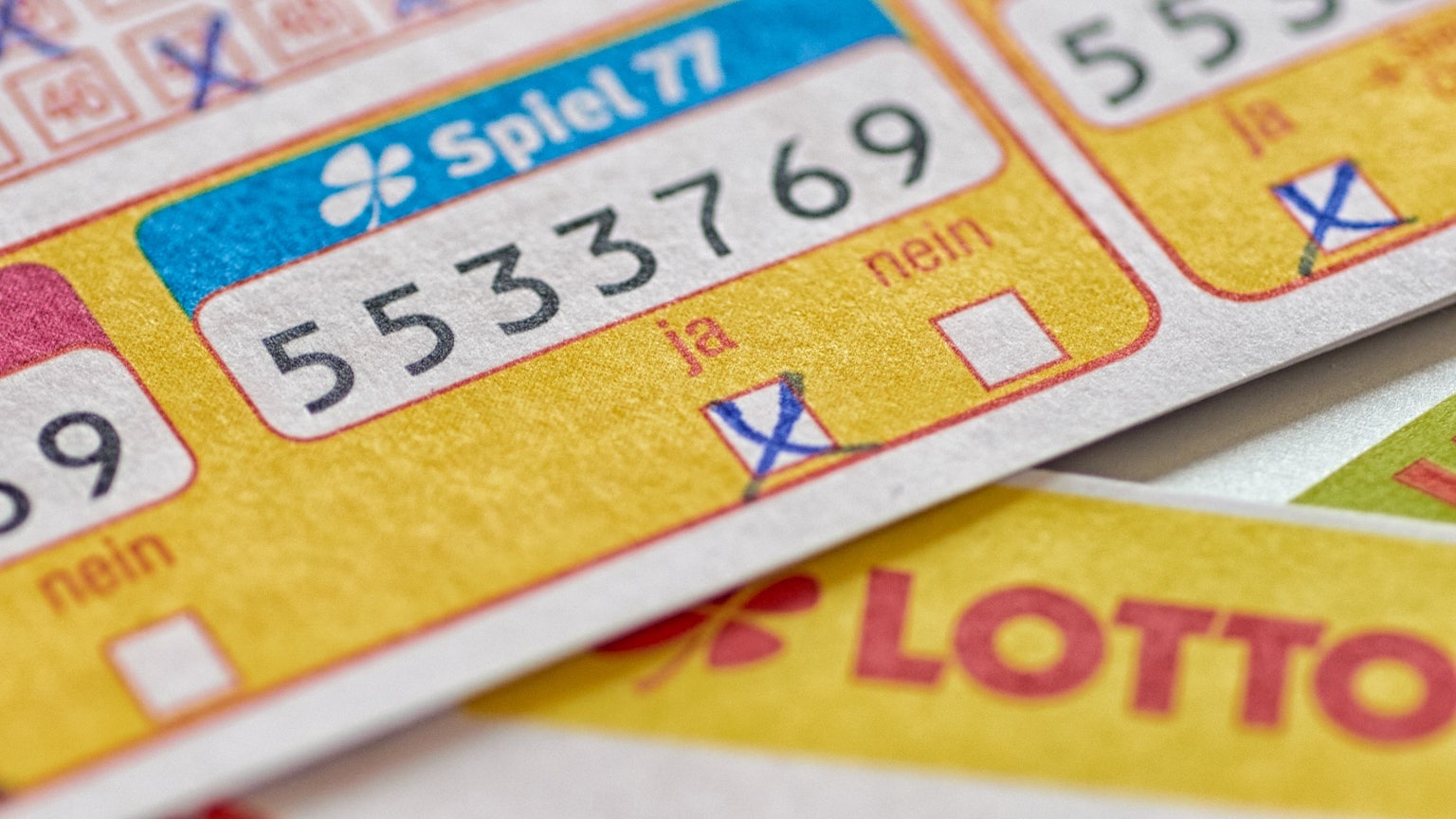 In dieser Woche gibt es eine spannende Sonderauslosung bei Spiel 77: Gewinnzahl und „Ja“-Kästchen für die Zusatzlotterie sind unten auf dem Spielschein zu finden.