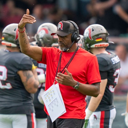 Javan Lenhardt Cologne Centurions, Headcoach, Trainer, Coach Cologne Centurions - Panthers Wroclaw 14.06.2025, American Football, European League of Football, Week 5, Rhein Fire gegen Paris Musketeers im Südstadion, Köln *** Javan Lenhardt Cologne Centurions, Headcoach, Trainer, Coach Cologne Centurions Panthers Wroclaw 14 06 2025, American Football, European League of Football, Week 5, Rhein Fire vs Paris Musketeers at Südstadion, Cologne Copyright: HMBxMedia/xMarcoxBader