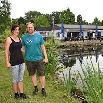 Leonie und Andreas Schiffer sind neue Pächter des Biergartens Zievericher Mühle.