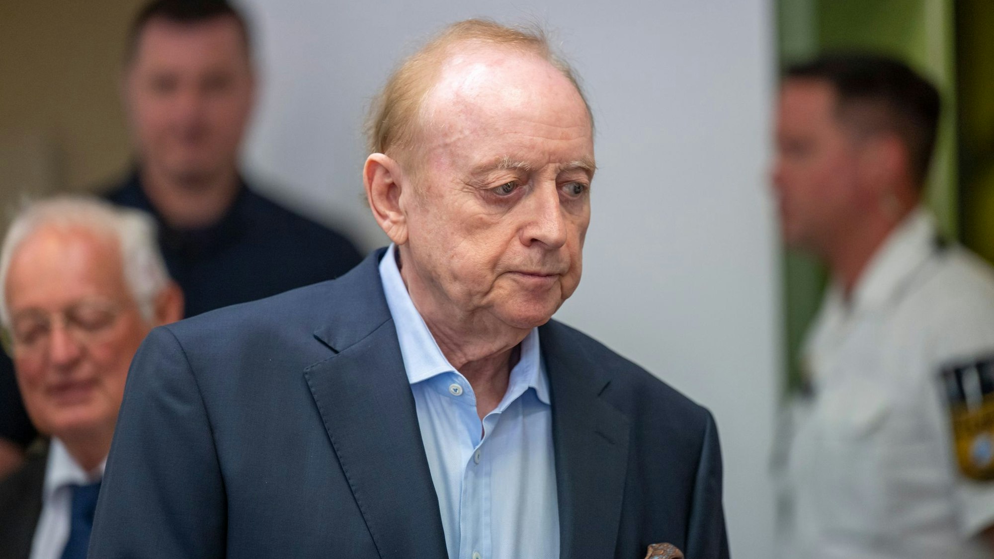 Schuhbeck lebt nach eigenen Angaben von rund 1100 Euro Rente.