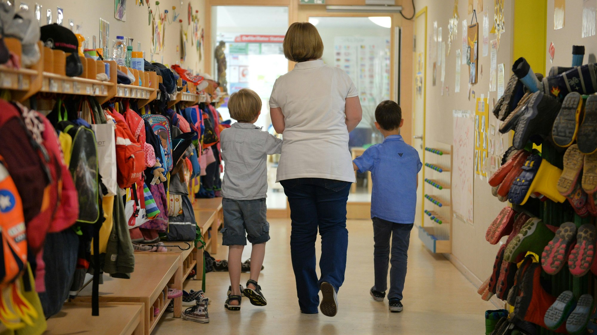 Was ist der richtige Weg für die Kita-Beiträge? In Rösrath hat sich eine politische Mehrheit darüber verständigt. Auch mittlere Einkommen werden entlastet.