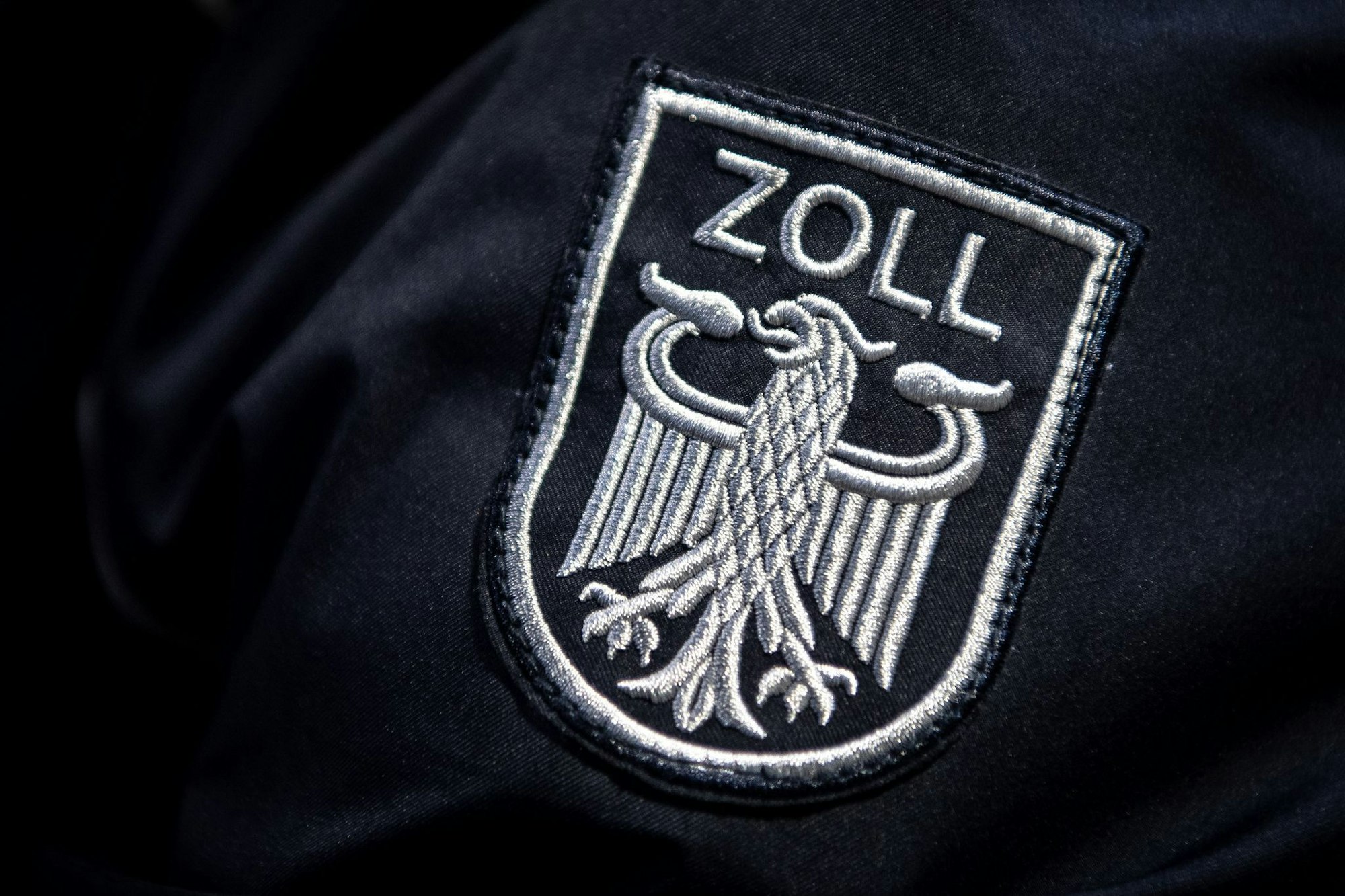 Die Paketsendungen wurden vom Kölner Zoll kontrolliert. (Symbolbild)