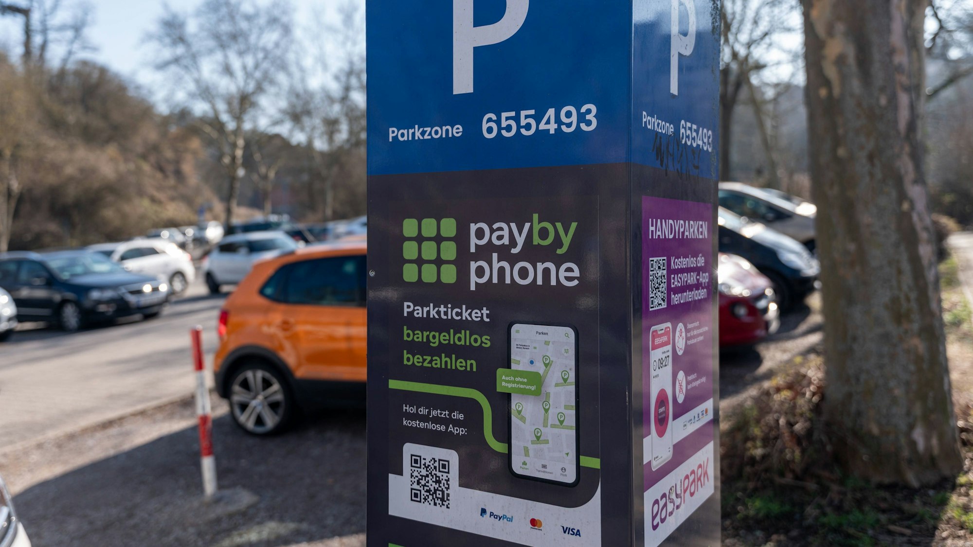 Digitale Parkgebühr in Limburg: Parkzone 655493 mit App-Zahlungssystemen wie PayByPhone und EasyPark.