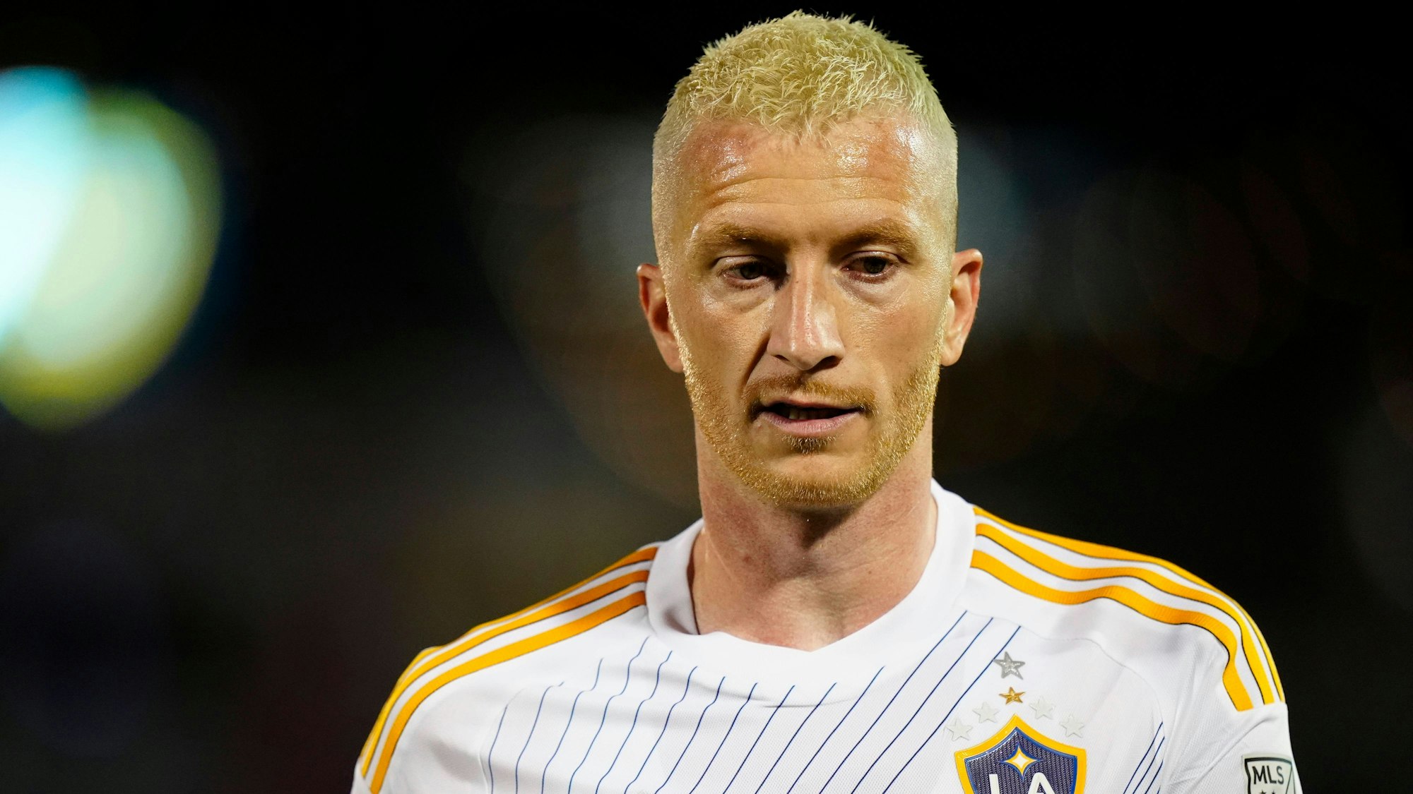 Los Angeles Galaxy-Spieler Marco Reus (18) ist während des MLS-Spiels gegen die Colorado Rapids am 25. Juni 2025 im Dick’s Sporting Goods Park in Commerce City, Colorado, zu sehen.