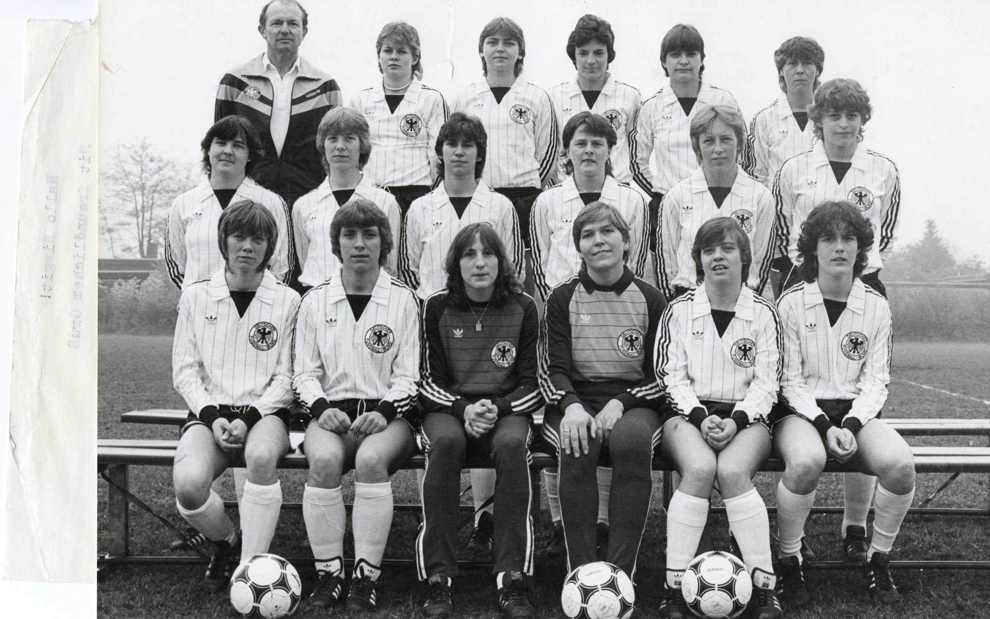 Die erste offizielle deutsche Fußball-Nationalmannschaft der Frauen.