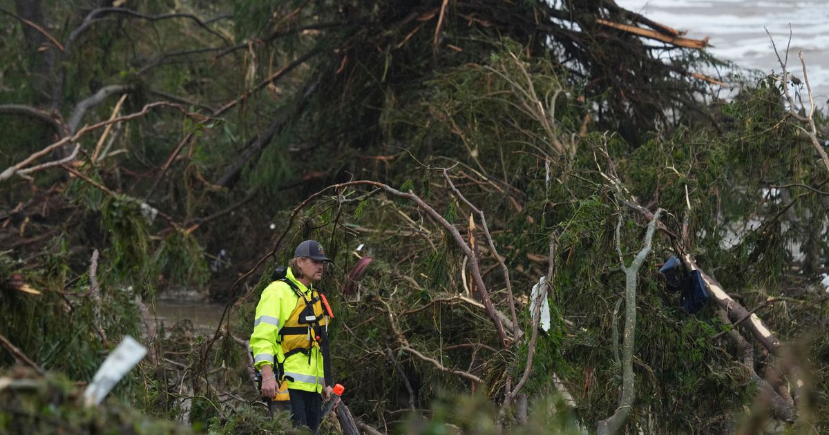 Großeinsatz in den USA: Dutzende Tote bei Sturzflut in Texas – 20 Kinder ...