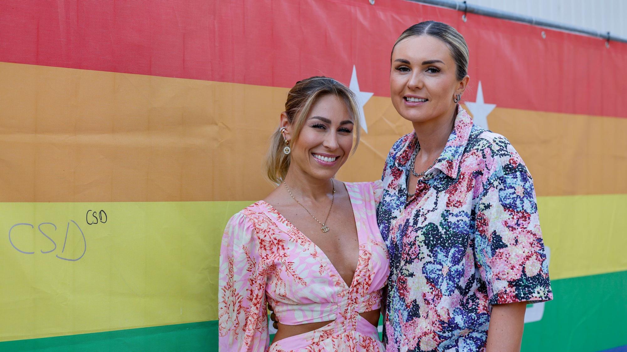 Linda Teodosiu und ihre Partnerin Xandra.