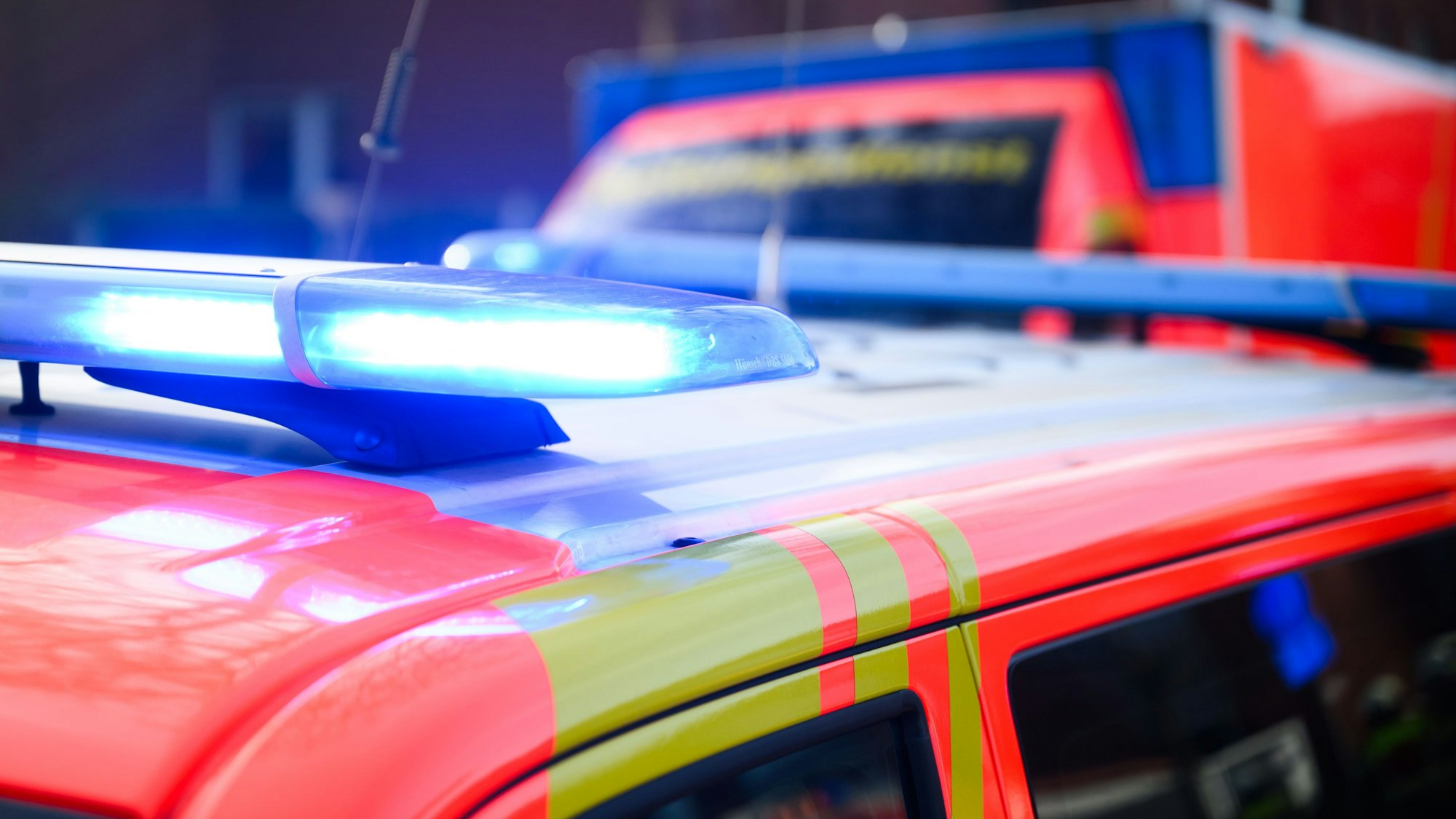 Bei einem Unfall auf der Ahrweilerstraße in Bad Münstereifel sind am Samstagnachmittag zwei Männer leicht verletzt worden.