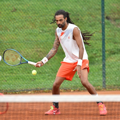 Tennis 2. Herren Bundesliga Nord Saison 2024: Kölner THC Stadion Rot-Weiss - HTC Blau-Weiß Krefeld am 14.07.2024 im REWE Sportpark in Köln Wesley Koolhof Kölner THC Stadion Rot-Weiss , vorne - Dustin Brown Kölner THC Stadion Rot-Weiss , hinten Nordrhein-Westfalen Deutschland *** Tennis 2 Mens Bundesliga North Season 2024 Kölner THC Stadion Rot Weiss HTC Blau Weiß Krefeld on 14 07 2024 at REWE Sportpark in Cologne Wesley Koolhof Kölner THC Stadion Rot Weiss , front Dustin Brown Kölner THC Stadion Rot Weiss , back Nordrhein Westfalen Germany