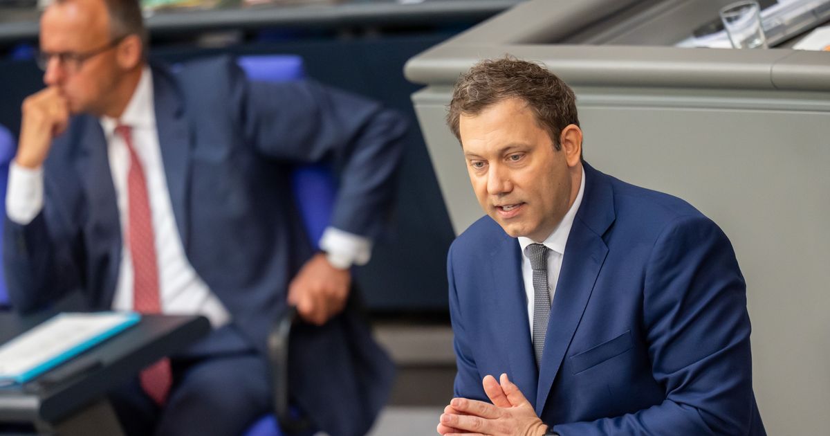Haushaltsentwurf 2025: Klingbeil verspricht Investitionsschub für ...