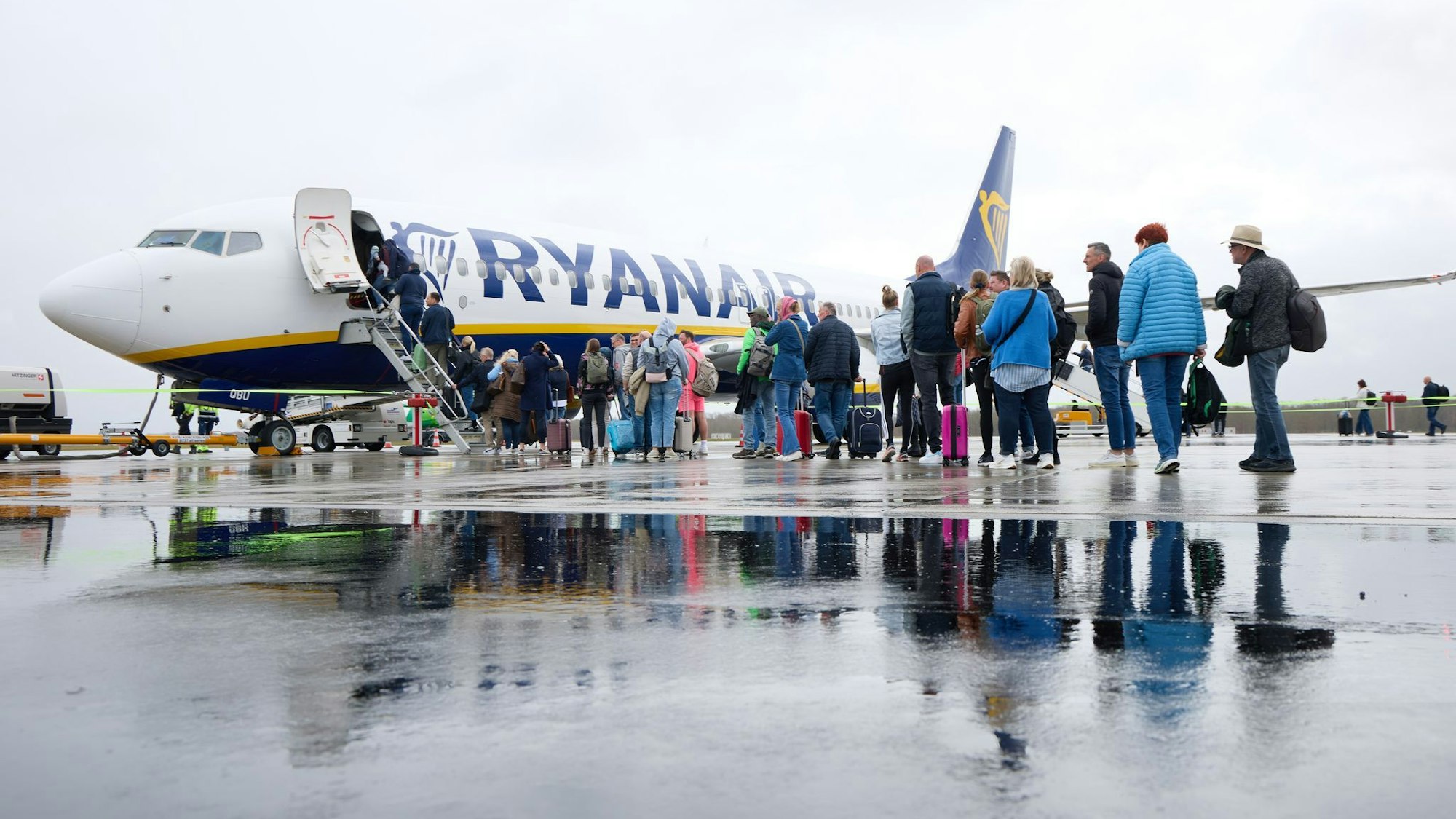 Ryanair macht sich an deutschen Flughäfen rar.