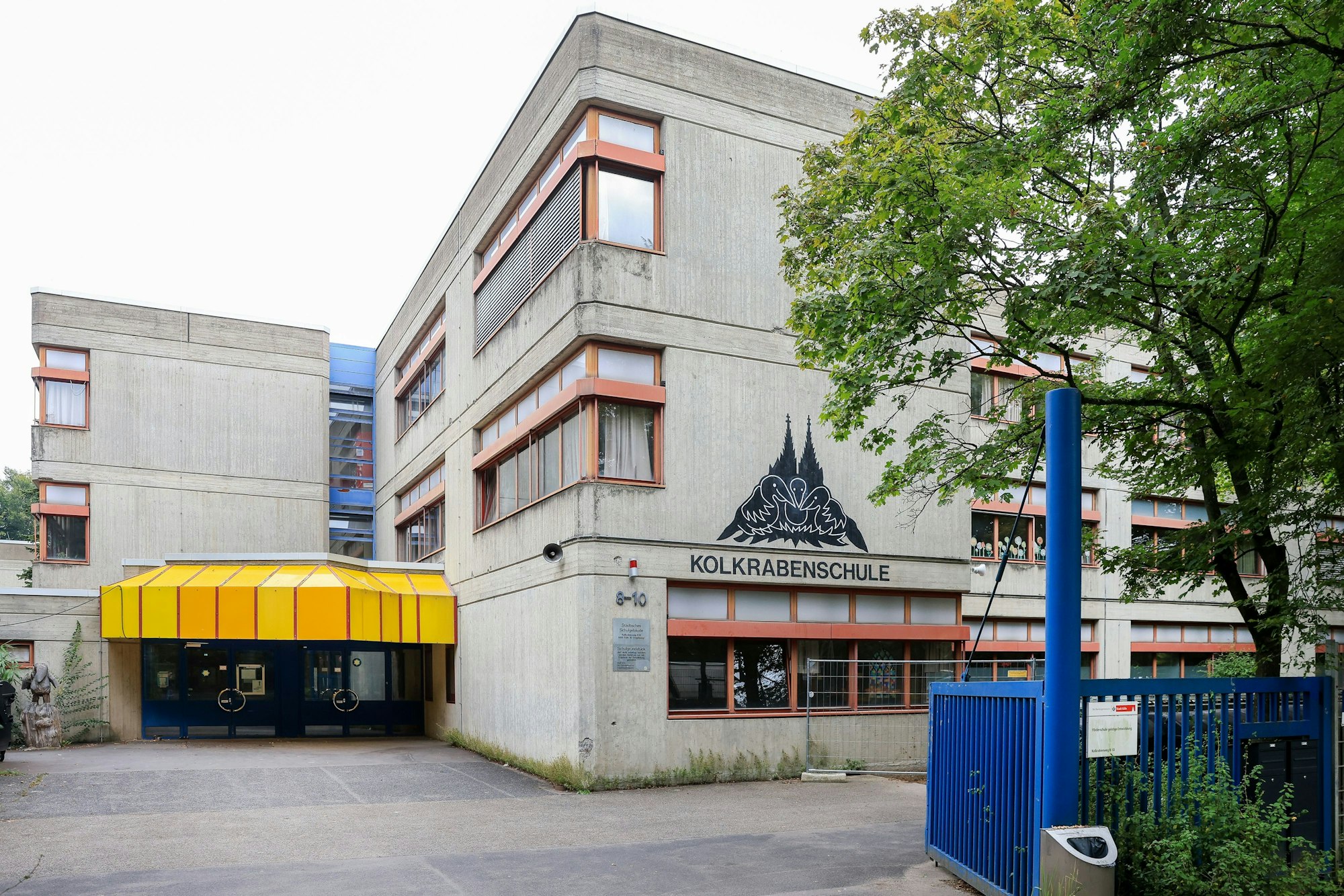 Außenansicht der Kolkrabenschule